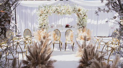 Design Tips for Custom Wedding Signs That Match Your Theme