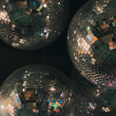 Romantic, Modern, or Bold? How to Choose Your Wedding Style