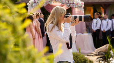 How to Make Your Wedding Signs Stand Out in Photos