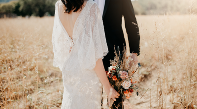 Top 5 Custom Signs for Ensuring a Smooth Wedding Day