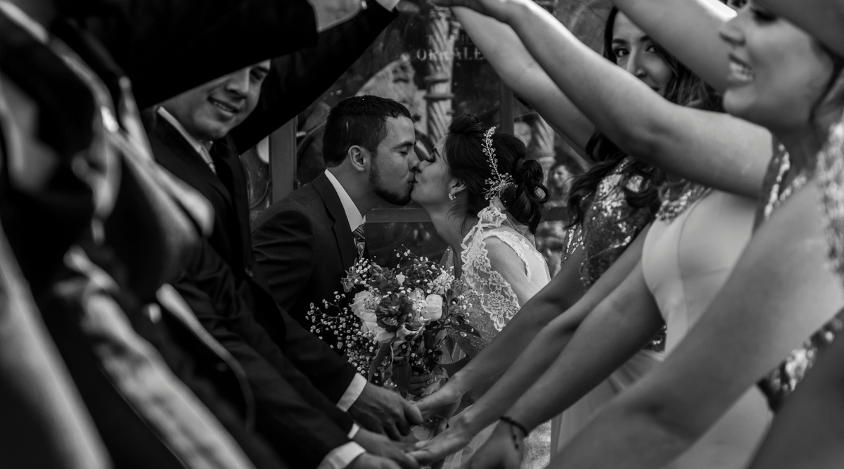 Using Custom Signs to Highlight Key Wedding Day Moments