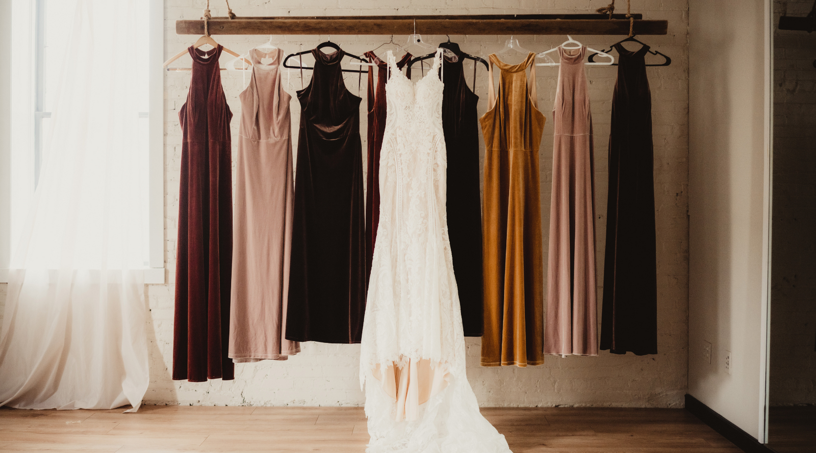 How to Coordinate Your Wedding Party’s Attire
