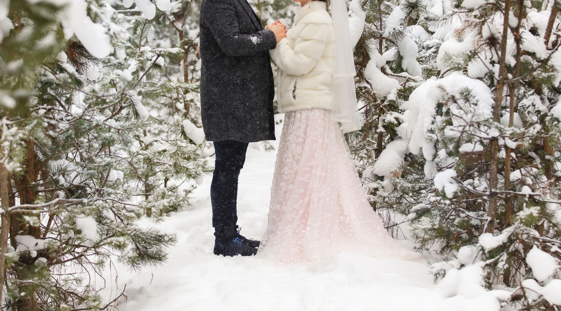 Planning a Wedding During Each Season: Tips and Challenges