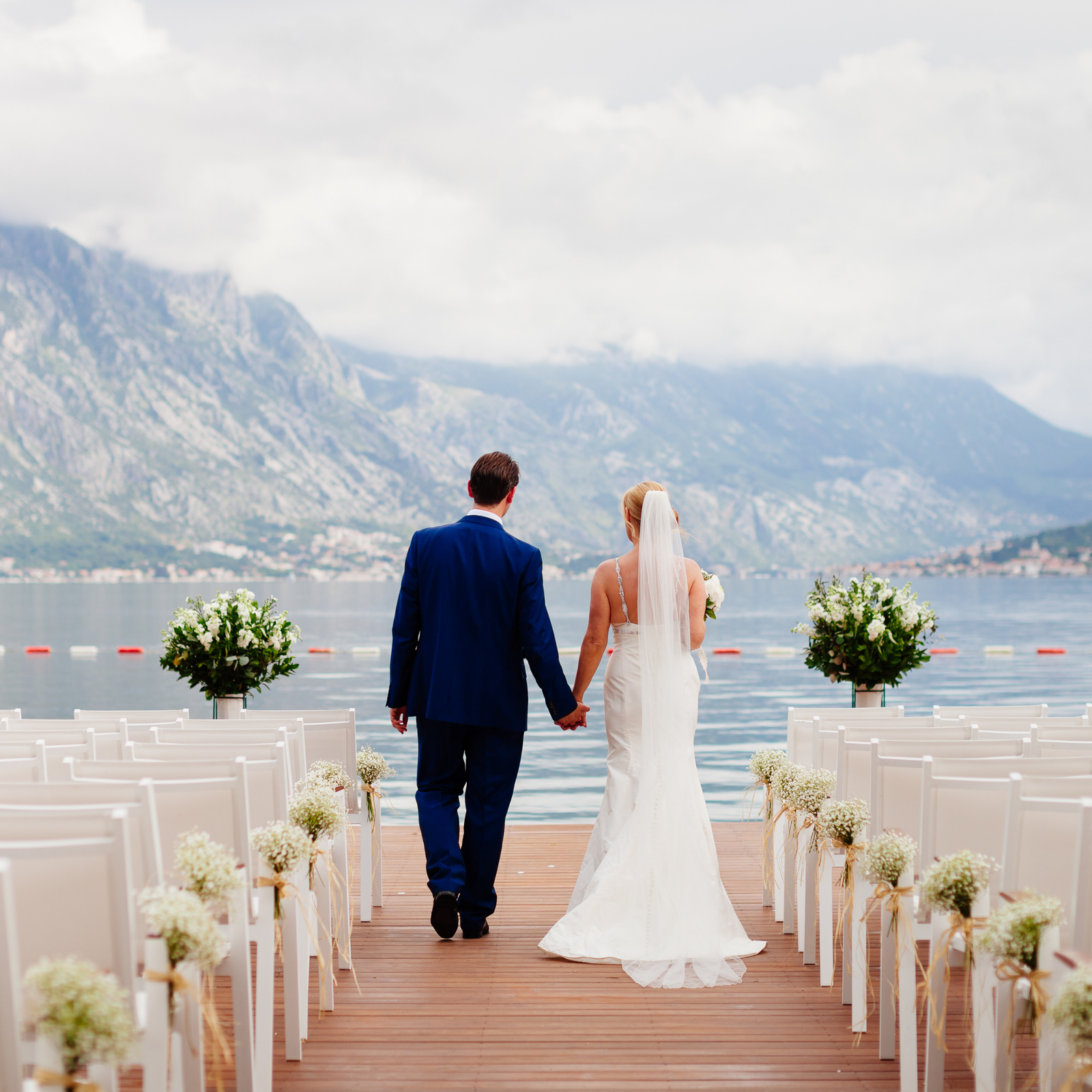 How to Match Your Accessories to Your Wedding Theme