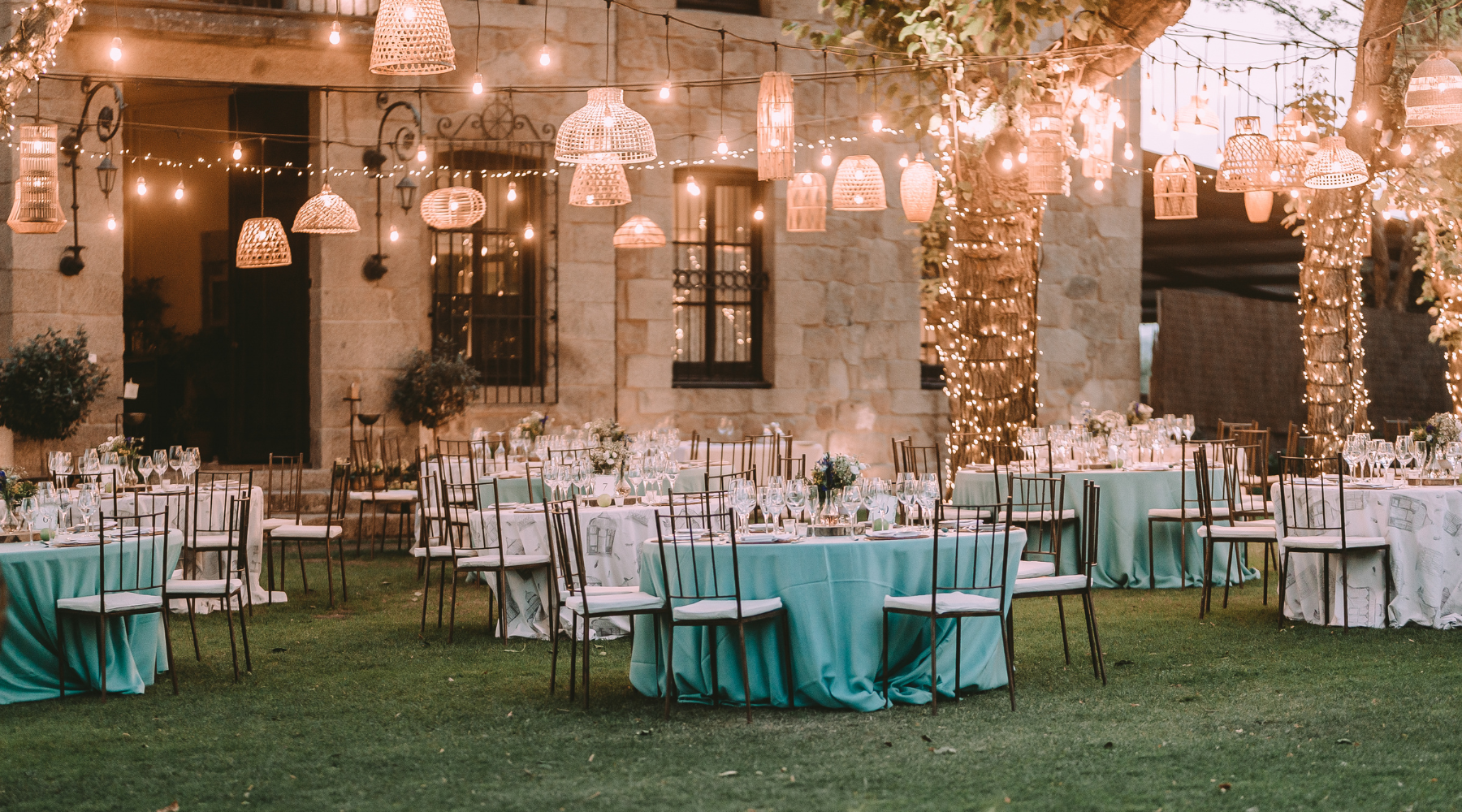 Outdoor Wedding Planning Tips: Weather Contingencies and More