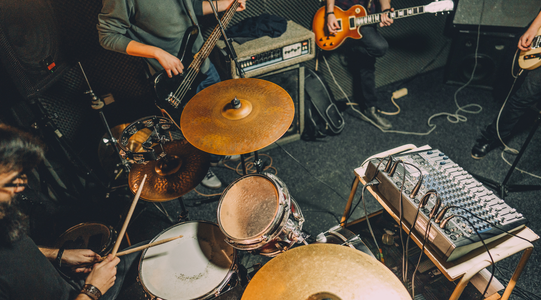 Tips for Choosing Wedding Reception Entertainment: A Step-by-Step Guide
