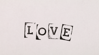 Choosing the Right Fonts and Colors for Your Wedding Signs: A Step-by-Step Guide